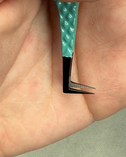 🦋 Butterfly Touch Tweezers