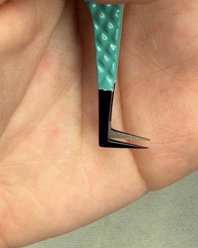 🦋 Butterfly Touch Tweezers