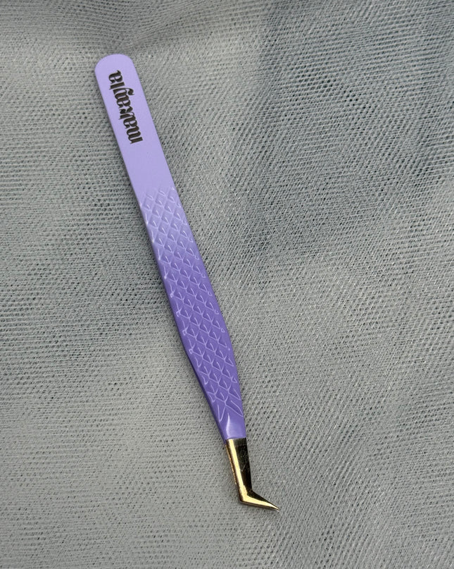 ✨💛 Golden Grip Tweezers