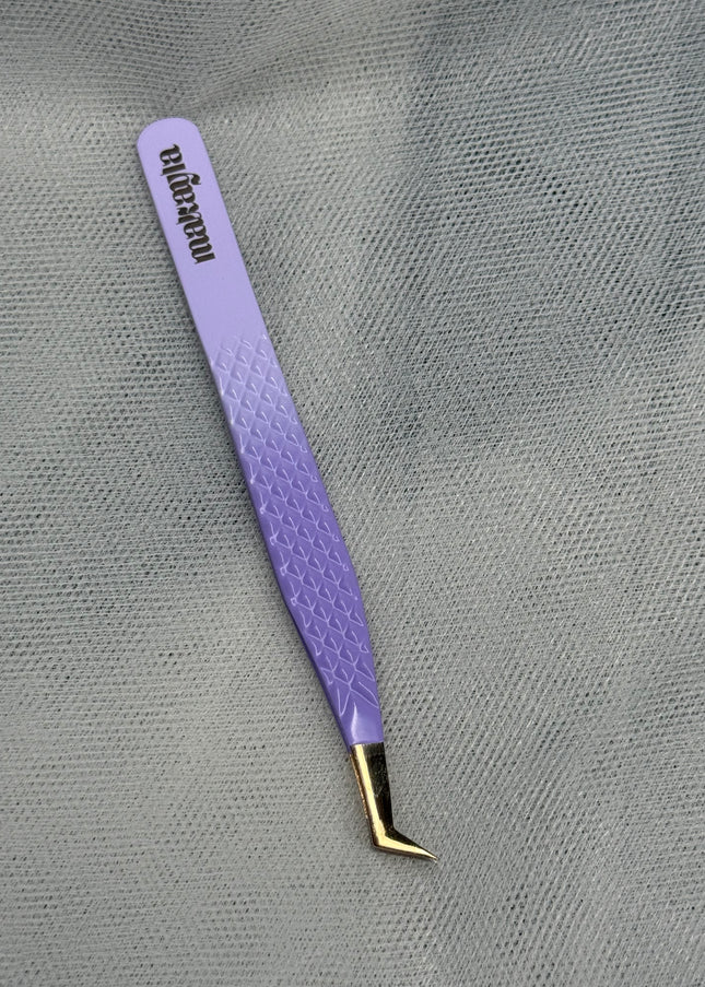 ✨💛 Golden Grip Tweezers
