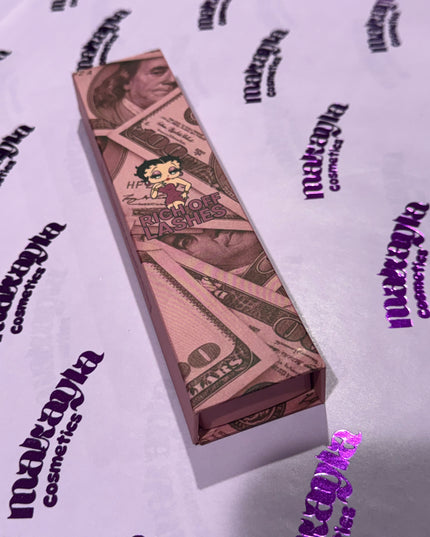 💋Rich Off Lashes + box